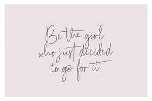 Model Runway Font - Design Pixie