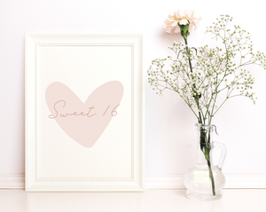 Lolita Font - Design Pixie