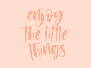 Vanilla Cloud Font - Design Pixie